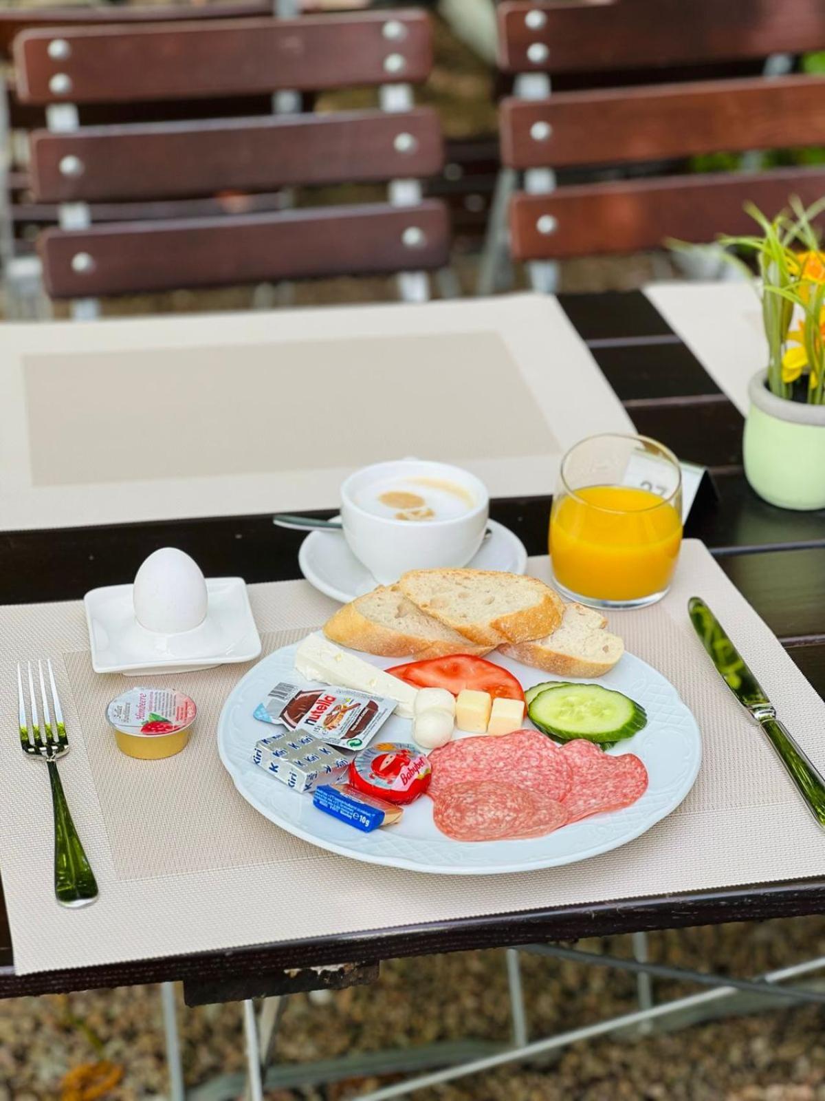 Hotel & Restaurant Krone Maerkt ヴァイル・アム・ライン エクステリア 写真